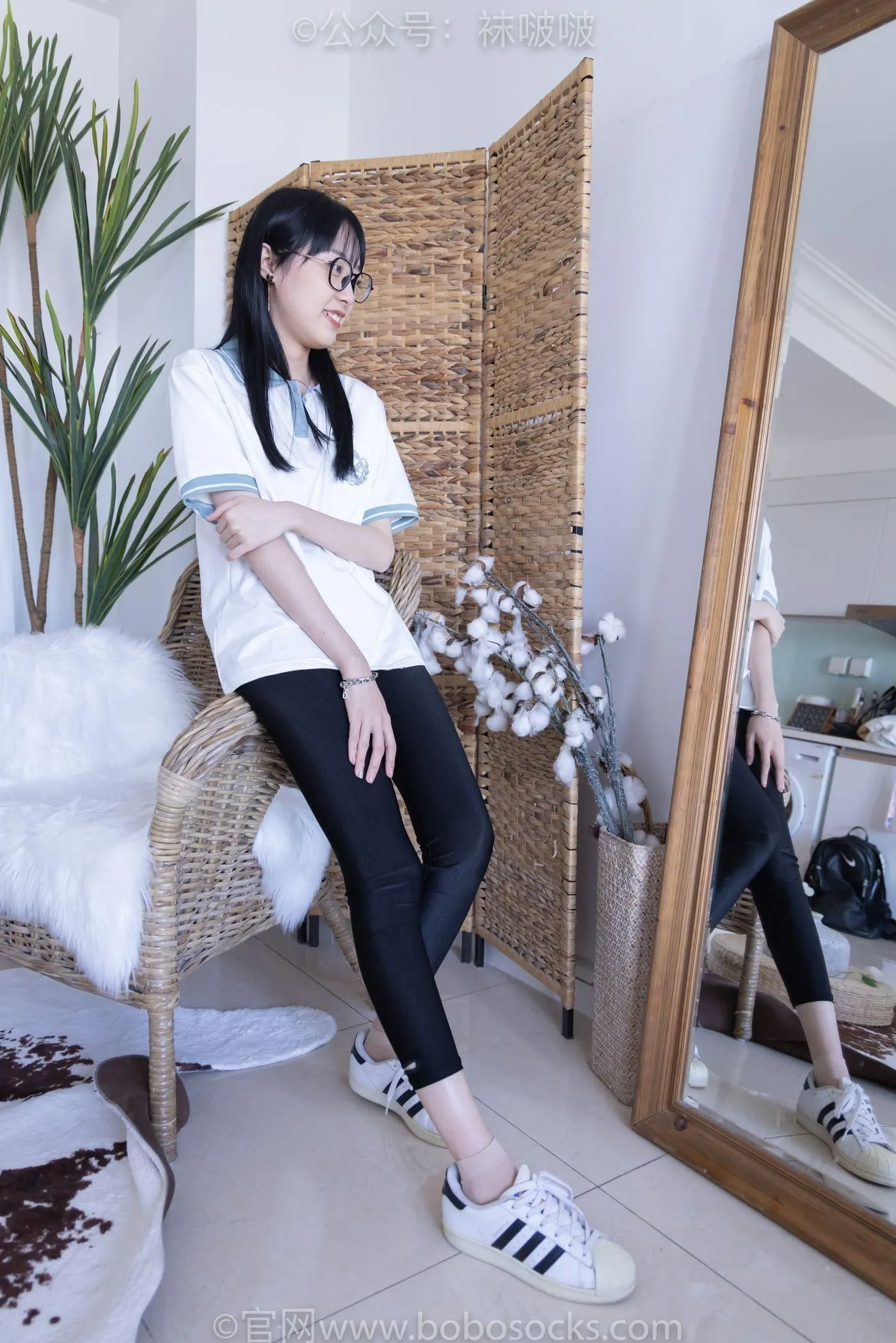 [BoBoSocks袜啵啵]NO.044 稚予-贝壳头、匡威帆布鞋、短肉丝 [154P]插图4